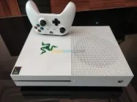 Xbox One S 1000G AVEC 2MANETTES ET STATION CHARGE ⏩20JEUX⏩2MOIS ABONEMENT