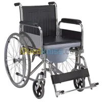 Fauteuil roulant avec pot (garde-robe)