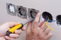 TRAVAUX D'ELECTRICITE TOUT CORPS 