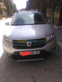 سيارة-صغيرة-dacia-sandero-2017-stepway-الجلفة-الجزائر