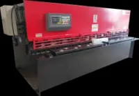 MACHINE DE DECOUPE DE TOLE GUILLOTINE 