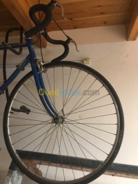 تيزي-وزو-الأربعاء-ناث-إيراثن-الجزائر-معدات-رياضية-vélo-vintage-peugeot