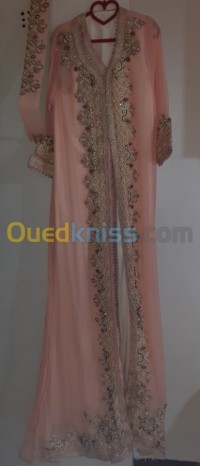 البليدة-بوفاريك-الجزائر-ملابس-تقليدية-caftan