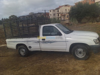 alger-cheraga-algerie-pickup-toyota-hilux-2003