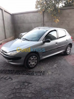 medea-algerie-citadine-peugeot-206-2000