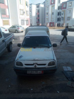 souk-ahras-algerie-commerciale-renault-express-1995