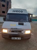 biskra-algerie-fourgon-iveco-1998-clacique