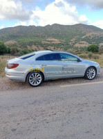 guelma-bou-hamdane-algerie-cabriolet-coupé-volkswagen-passat-cc-sport-line-2009