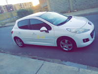 tlemcen-sidi-bel-abbes-oran-ain-temouchent-algerie-citadine-peugeot-207-allure-2012