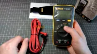 Multimètre numérique compact Fluke 107