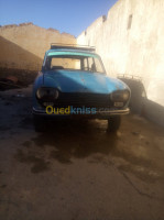 tiaret-rahouia-algerie-citadine-peugeot-204-1975