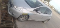 بجاية-سوق-الإثنين-الجزائر-سيارة-صغيرة-peugeot-208-2013