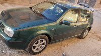 mascara-algerie-moyenne-berline-volkswagen-golf-4-1998