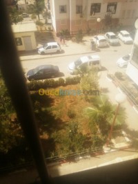 البليدة-مفتاح-الجزائر-شقة-byaa-shk-3-ghrf-alblyd-mftah