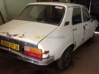 ouargla-touggourt-algerie-berline-renault-12-1977