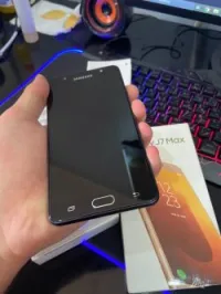 Samsung Galaxy J7 Max