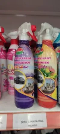 Préparateur et formateur des produits détergents 