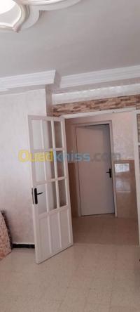 الجزائر-زرالدة-شقة-byaa-shk-4-ghrf-aljzaer-zrald