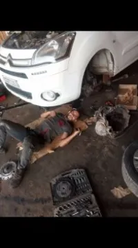 mécanicien ambulant ميكانيكي متنقل