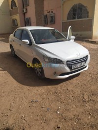 النعامة-المشرية-الجزائر-صالون-سيدان-peugeot-301-2013