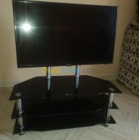الشلف-بوقادير-الجزائر-طاولة-تلفزيون-table-tv