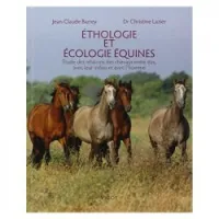 Ethologie et écologie équines : Etudes des relations des chevaux entre eux, avec leur milieu et avec l'homme