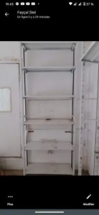 Vitrine aluminium et etageres