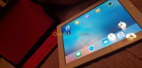 تلمسان-الجزائر-كمبيوتر-لوحي-apple-ipad-2