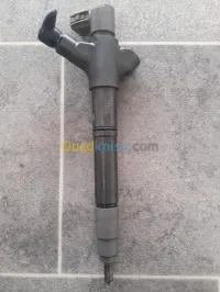 INJECTEUR TOYOTA  ( 23670 - 29115 ) 