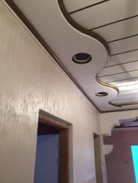 Planter et décoration