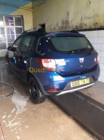 djelfa-algerie-citadine-dacia-sandero-stepway-2016