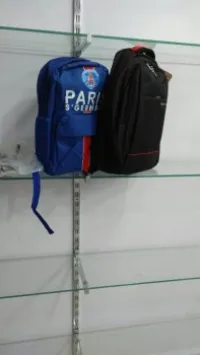 Étagères en ver