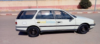 mostaganem-fornaka-algerie-berline-peugeot-405-1988