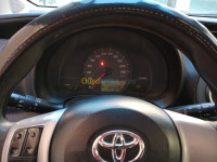 souk-ahras-algerie-citadine-toyota-yaris-2012