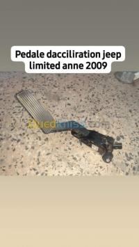 عنابة-الجزائر-قطع-هيكل-السيارة-pédal-d-accélération-jeep-limited-2009