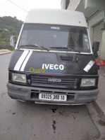 bouira-lakhdaria-algerie-fourgon-iveco-classic-2000