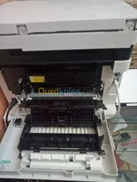 impriment canon laser couleur MF631