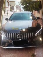 sidi-bel-abbes-algerie-berline-mercedes-benz-classe-c-2017