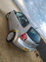 tebessa-cheria-algerie-citadine-volkswagen-polo-2008