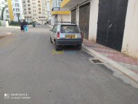 mostaganem-algerie-mini-citadine-renault-5-1994