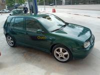 sidi-bel-abbes-algerie-moyenne-berline-volkswagen-golf-4-1999