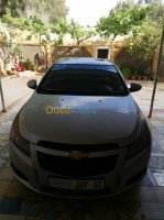 chlef-algerie-berline-chevrolet-cruze-2011