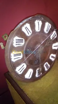 Ancien mouvement mécanisme  d'horloge 