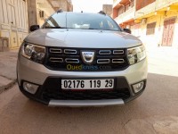 معسكر-هاشم-الجزائر-سيارة-صغيرة-dacia-sandero-stepway-techroad-2019
