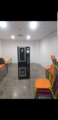 Distributeur automatique de boissons 