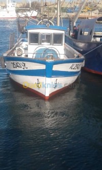 قوارب-صلبة-bateau-de-peche-sardinier-en-bois-الجزائر-وسط