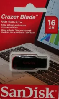 FLASH DISQUE SANDISK 16 GO  CRUZER BLADE 2.0