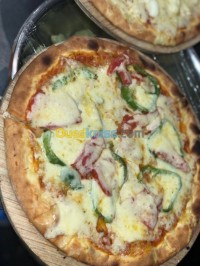 وهران-أرزيو-الجزائر-سياحة-و-تذوق-الطعام-pizzario
