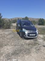 bouira-ath-mansour-taourirt-algerie-commerciale-citroen-berlingo-2009