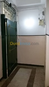 مستغانم-الجزائر-شقة-byaa-shk-4-ghrf-mstghanm